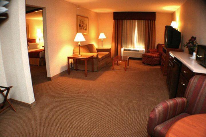 Seasons Inn & Suites Highland Zewnętrze zdjęcie