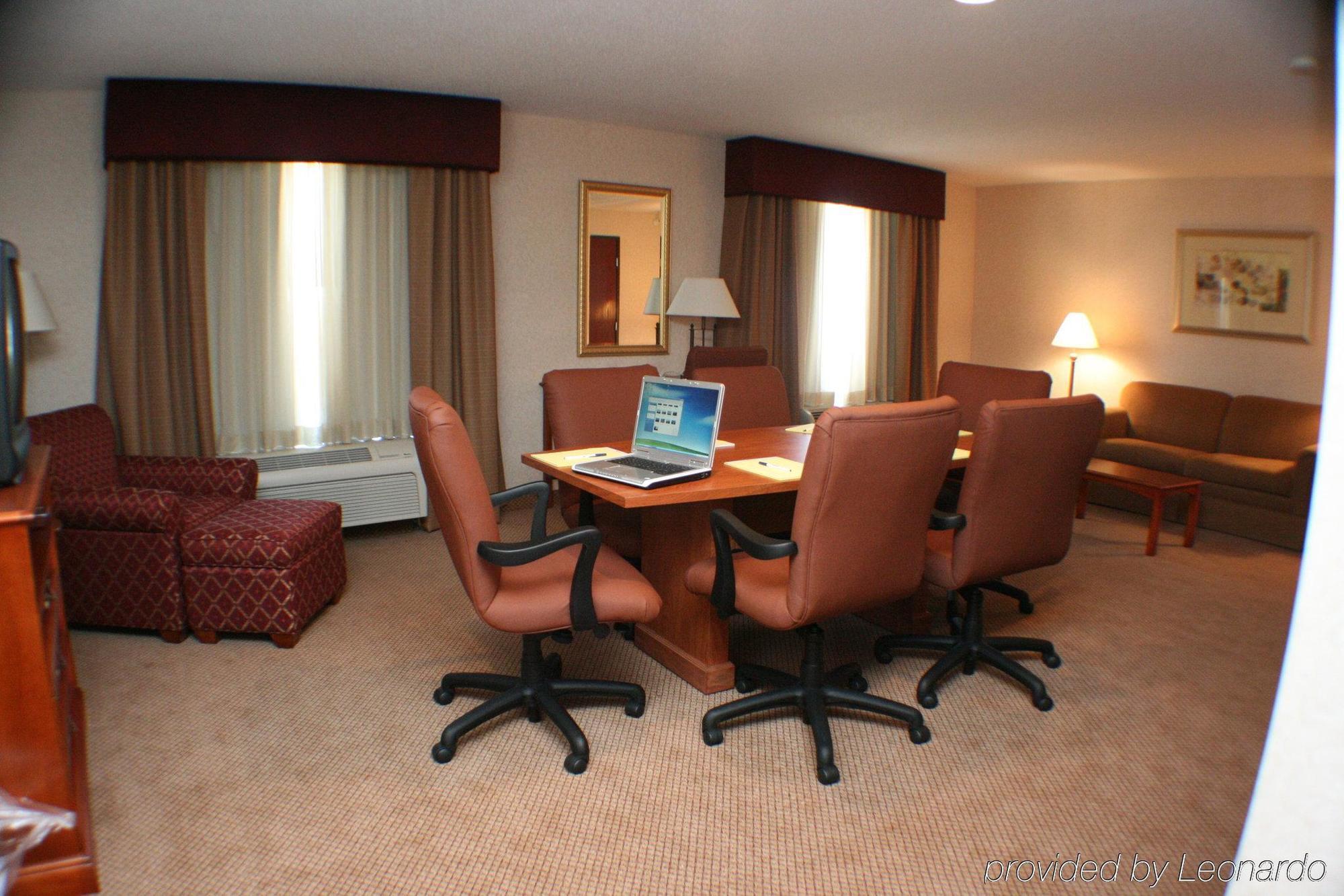 Seasons Inn & Suites Highland Zewnętrze zdjęcie