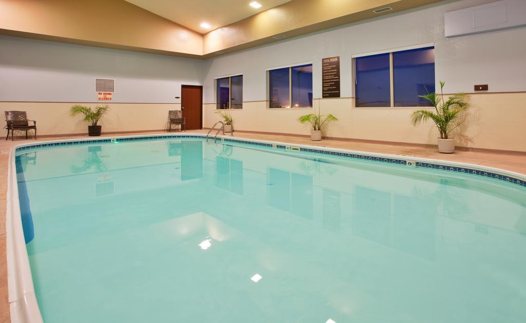 Seasons Inn & Suites Highland Zewnętrze zdjęcie
