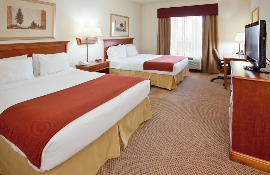 Seasons Inn & Suites Highland Pokój zdjęcie